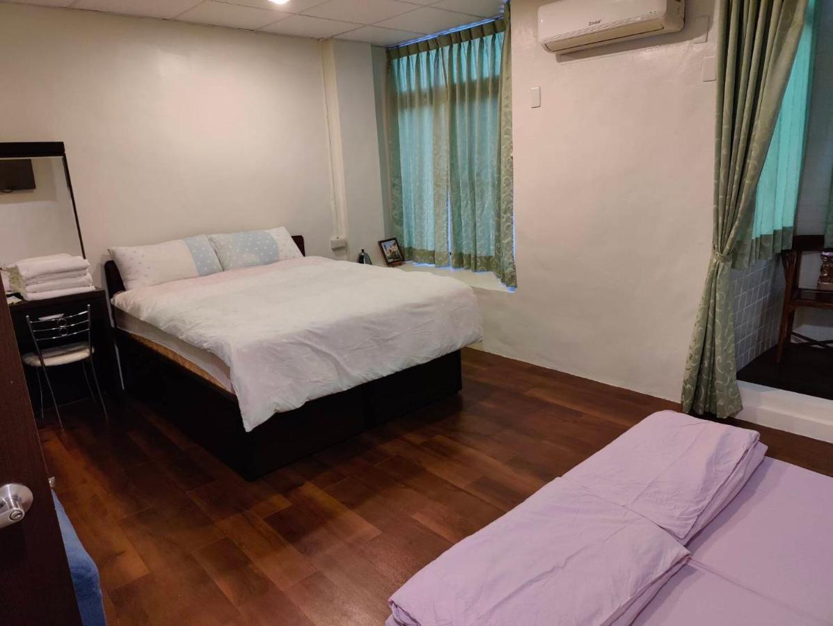 בודאיי Harmony Guest House מראה חיצוני תמונה