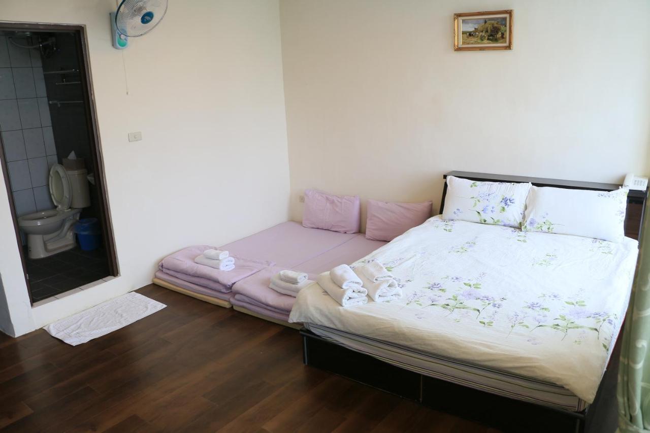 בודאיי Harmony Guest House מראה חיצוני תמונה