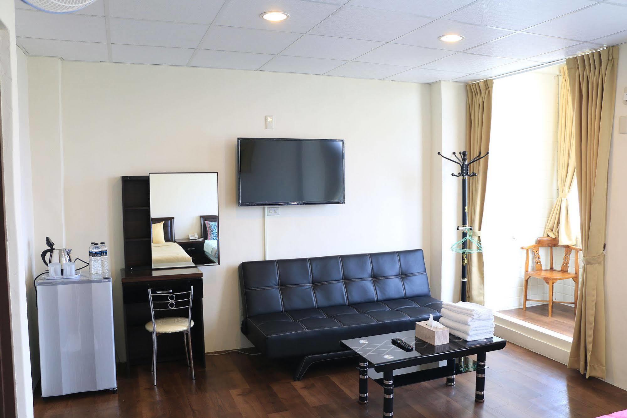 בודאיי Harmony Guest House מראה חיצוני תמונה