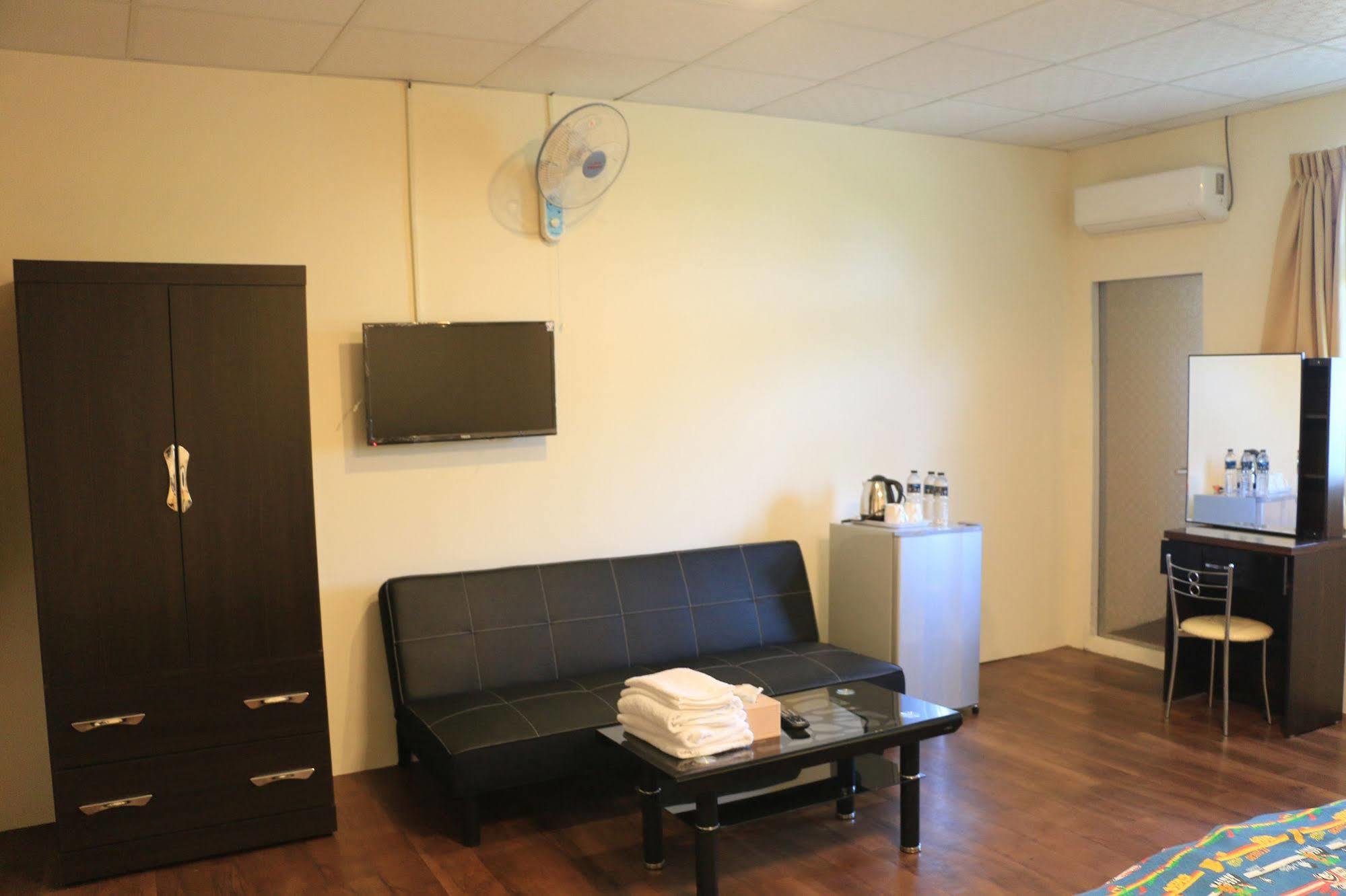 בודאיי Harmony Guest House מראה חיצוני תמונה