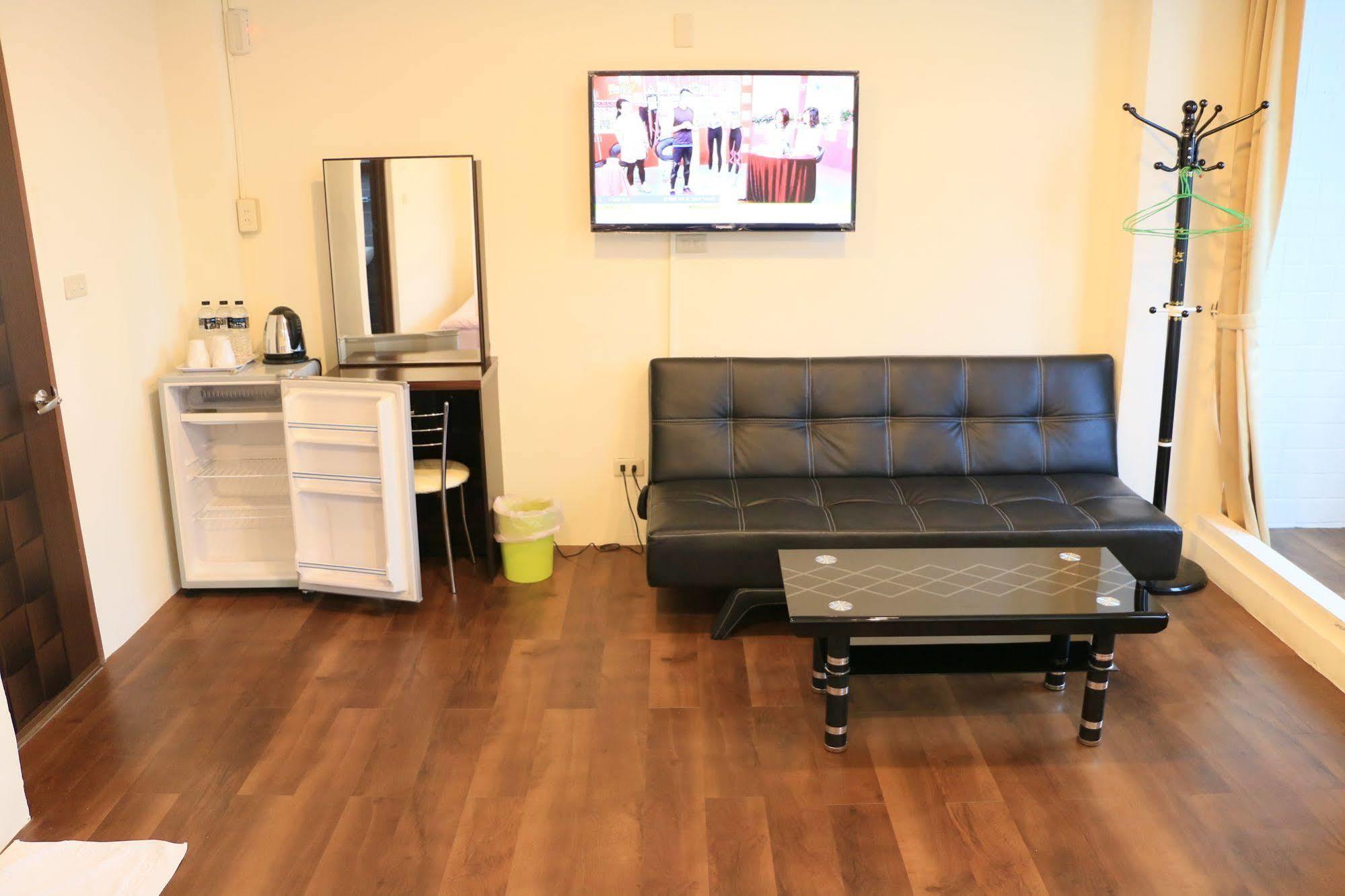בודאיי Harmony Guest House מראה חיצוני תמונה