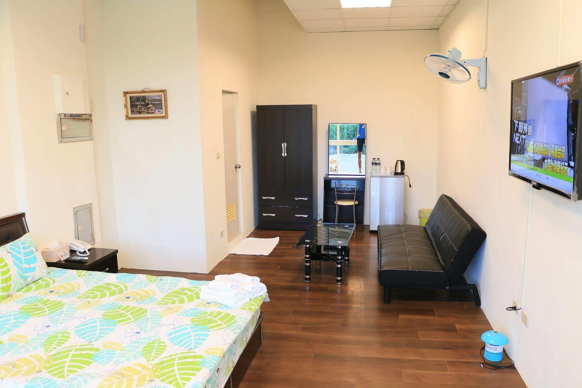 בודאיי Harmony Guest House מראה חיצוני תמונה